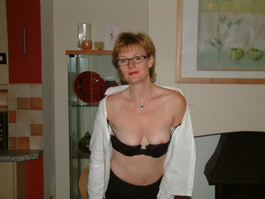 Sandra_Milf_from_UK_expsoed_new_sandra_1_7_ [1600x1200] nude