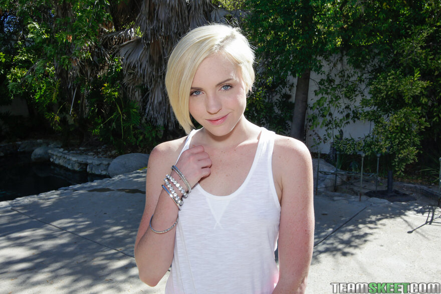 teencurves_miley_may_167