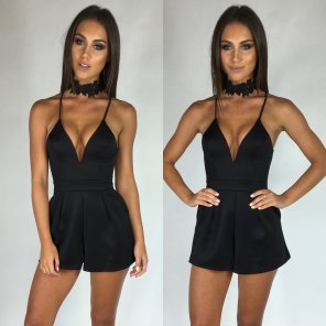 amateur-Foto Rompers with a choker are my new favorite thing