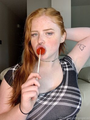 amateur pic ginger-ed-05-06-2020-45082566-This lollipop was watermelon flavored (