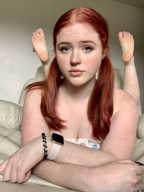 foto amatoriale ginger-ed-06-03-2020-24659776-i found a toe ring