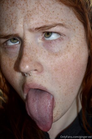 アマチュア写真 ginger-ed-24-07-2020-86093056-I think i was dehydrated because my tongue looks a littl