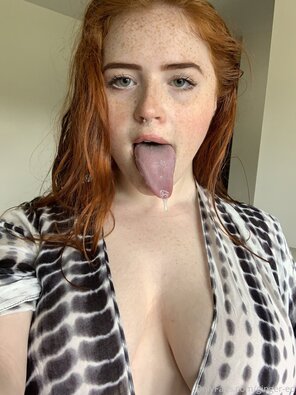 amateurfoto ginger-ed-26-06-2020-71717059-found a use for this scarf