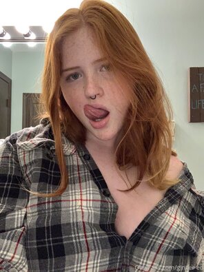 foto amatoriale ginger-ed-29-01-2020-20338378-previous patreon tongue content