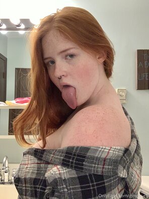 foto amatoriale ginger-ed-29-01-2020-20338379-previous patreon tongue content