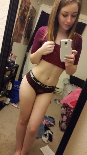 amateur-Foto Looking for fun tonight. Add me on snapchat :D oliviamady