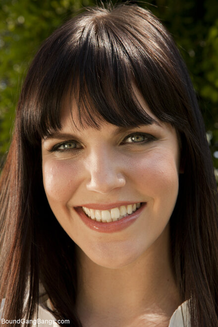 15393_BobbiStar_000ac