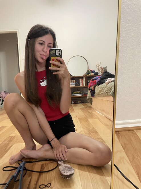 i’m having a bad day,do you think i’m pretty#