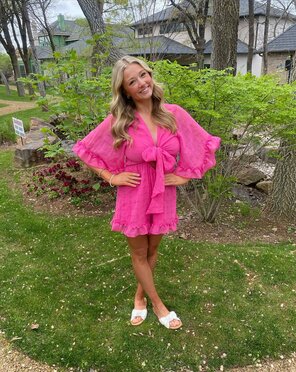 Sensuous The ladies feeling frisky! – 33 pics