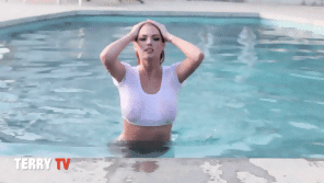 foto amadora Kate Upton could win every wet t-shirt contest