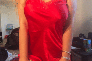 amateurfoto Red silk [OC]