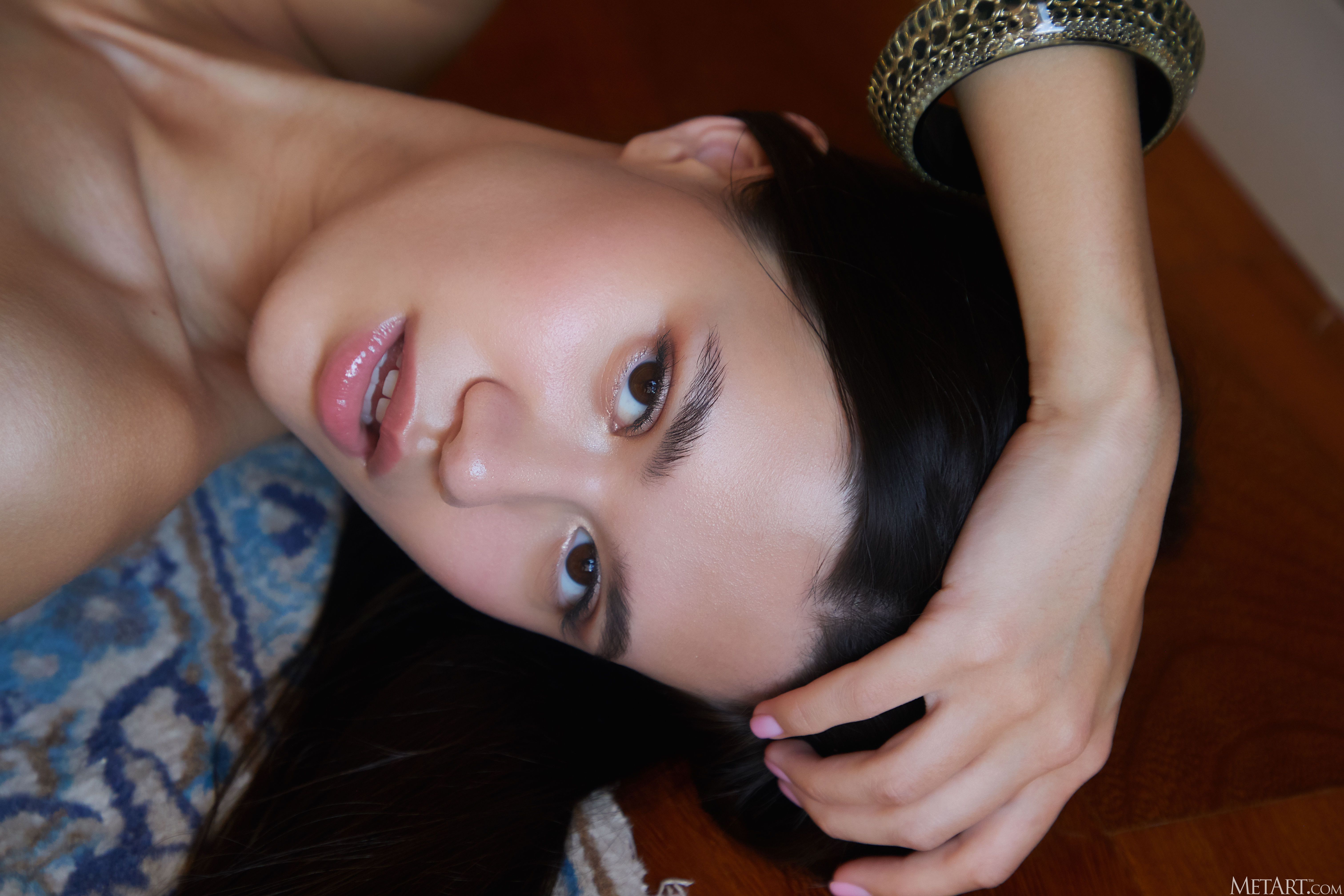 amateur photo MetArt_At-My-House_Evelin-Elle_high_0135