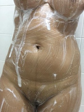amateur-Foto Any girls want to wash me?