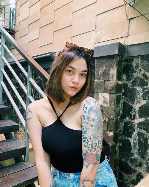 amateur photo e2tn75eyvklpmu85q0ro_13374