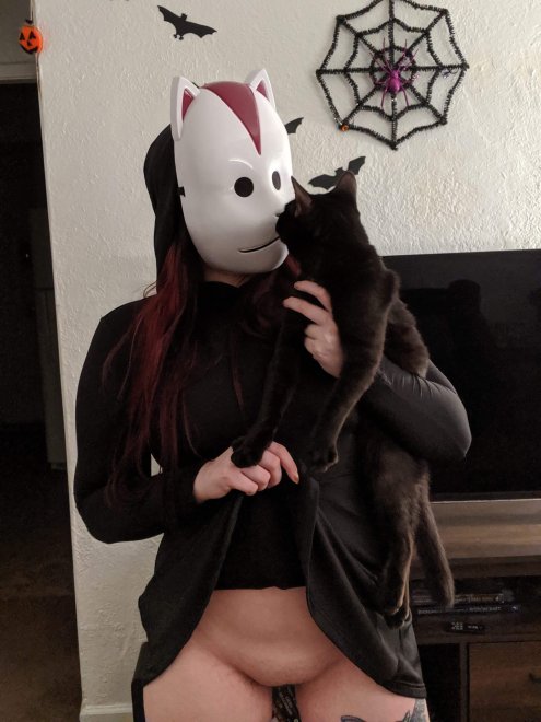 halloween is coming up, here's my anbu costume. what do you think? [19]
