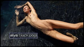 アマチュア写真 11663255-alya-black-pool-board