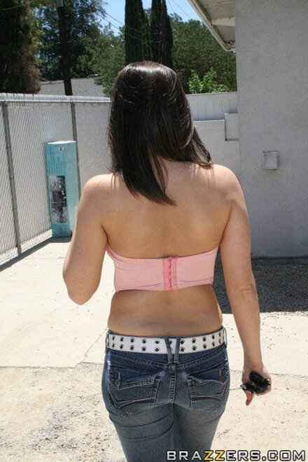 046_949cc9f0df1c323a894cb00f320ee0ac