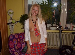 amateur-Foto Tartan Miniskirt Blonde
