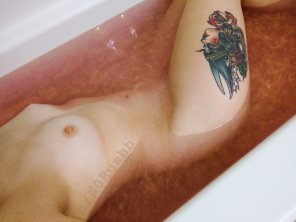zdjęcie amatorskie Glittery bath bombs are the best way to soak your cares away âœ¨ðŸ§šâ€â™€ï¸âœ¨
