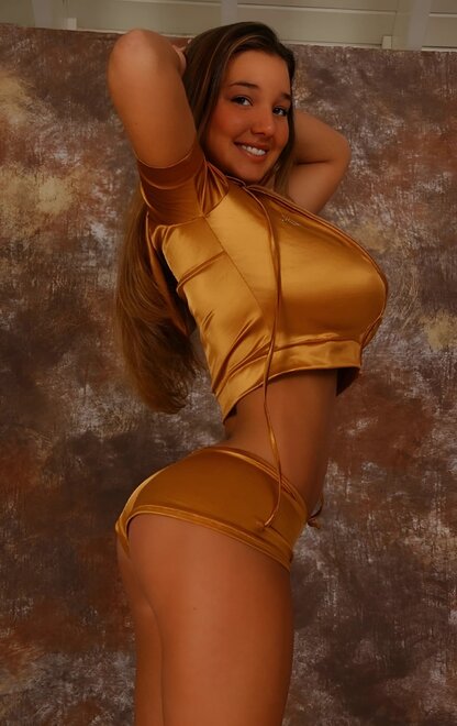 Christina Lucci 163 (20)