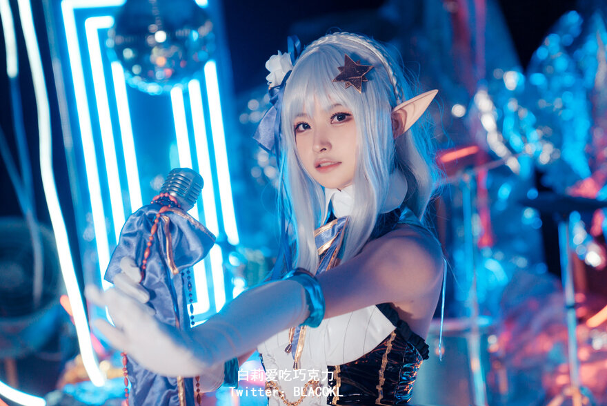 Blacqkl (白莉爱吃巧克力) cosplay Emilia – ReZero (46)