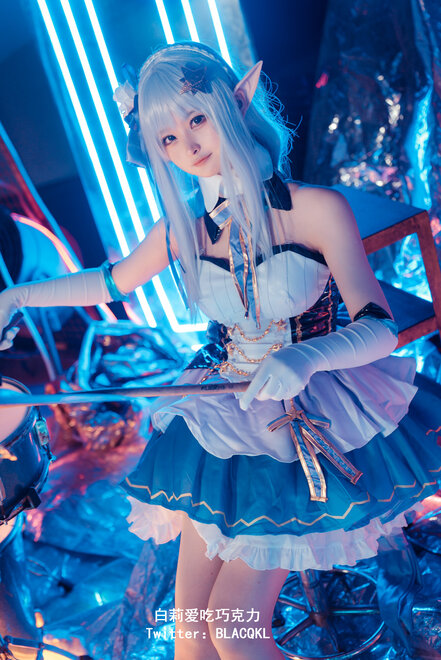 Blacqkl (白莉爱吃巧克力) cosplay Emilia – ReZero (37)