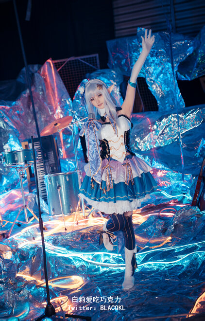 Blacqkl (白莉爱吃巧克力) cosplay Emilia – ReZero (32)