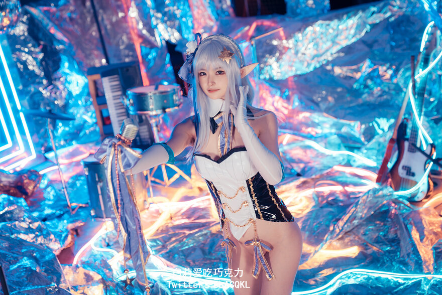 Blacqkl (白莉爱吃巧克力) cosplay Emilia – ReZero (3)