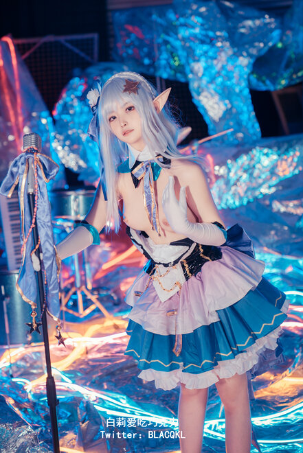 Blacqkl (白莉爱吃巧克力) cosplay Emilia – ReZero (13)