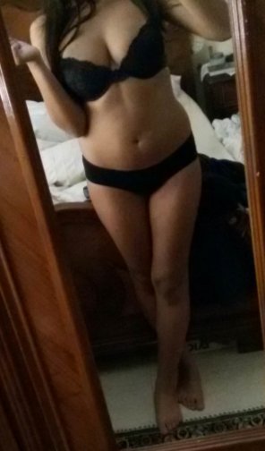 amateur pic In my parents bedroom [F20]