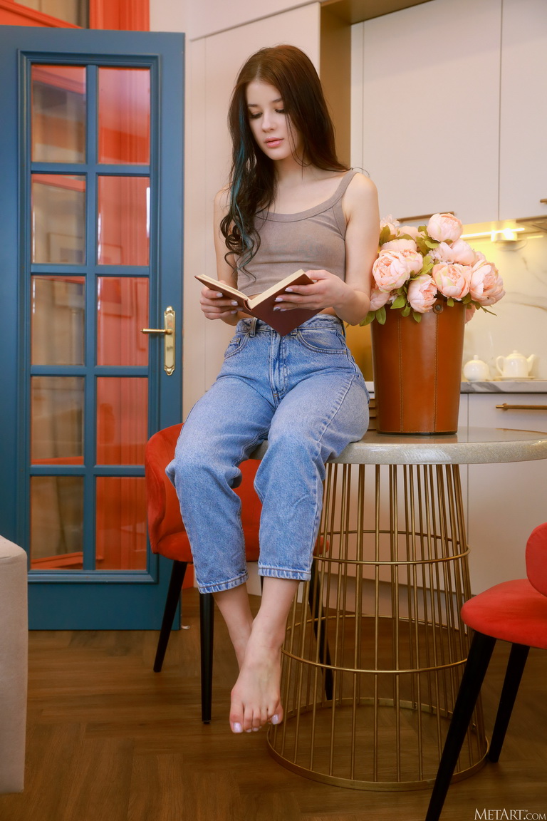 amateur photo MetArt_Weekend-Bliss_Viola-Veber_high_0005