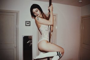 amateur pic Working the pole