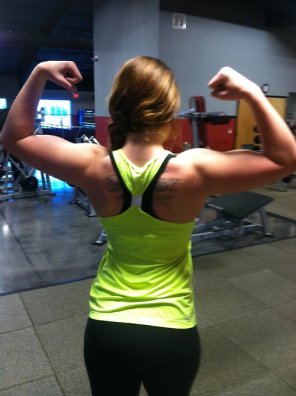 アマチュア写真 Shoulder Arm Muscle Joint Strength training 
