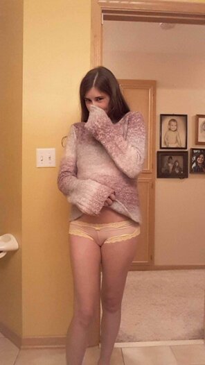 zdjęcie amatorskie Masturbate_with_Yikes_nice1_panties_and_underwear6 [1600x1200]