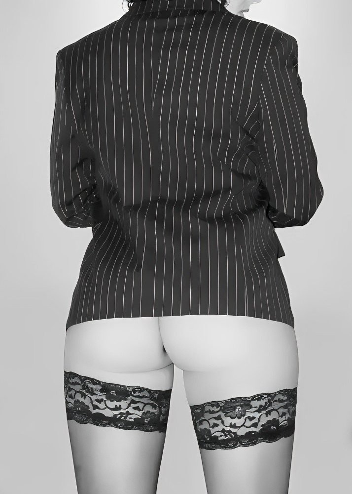 amateur photo K8Ou9JNv