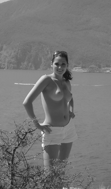 amateur photo GIF_20251004_214015_937