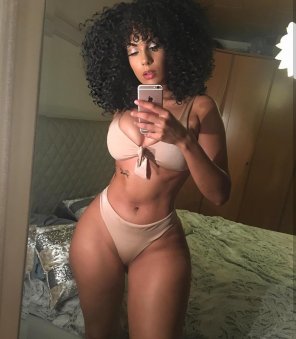 I have a thing for thick curly haired women