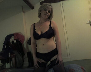 foto amatoriale Hot Blonde Swinger Milf (42)