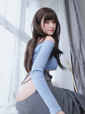 amateur photo Baiyin811 (白银81) - Sexy Guitar Girl (52)