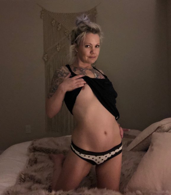 Thereâ€™s nothing fancy going on here... Iâ€™m just getting ready for bed. 40[f]
