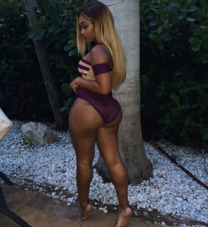 amateur pic Miracle Watts
