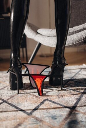 Erogenous Latex clothes – 72 pics