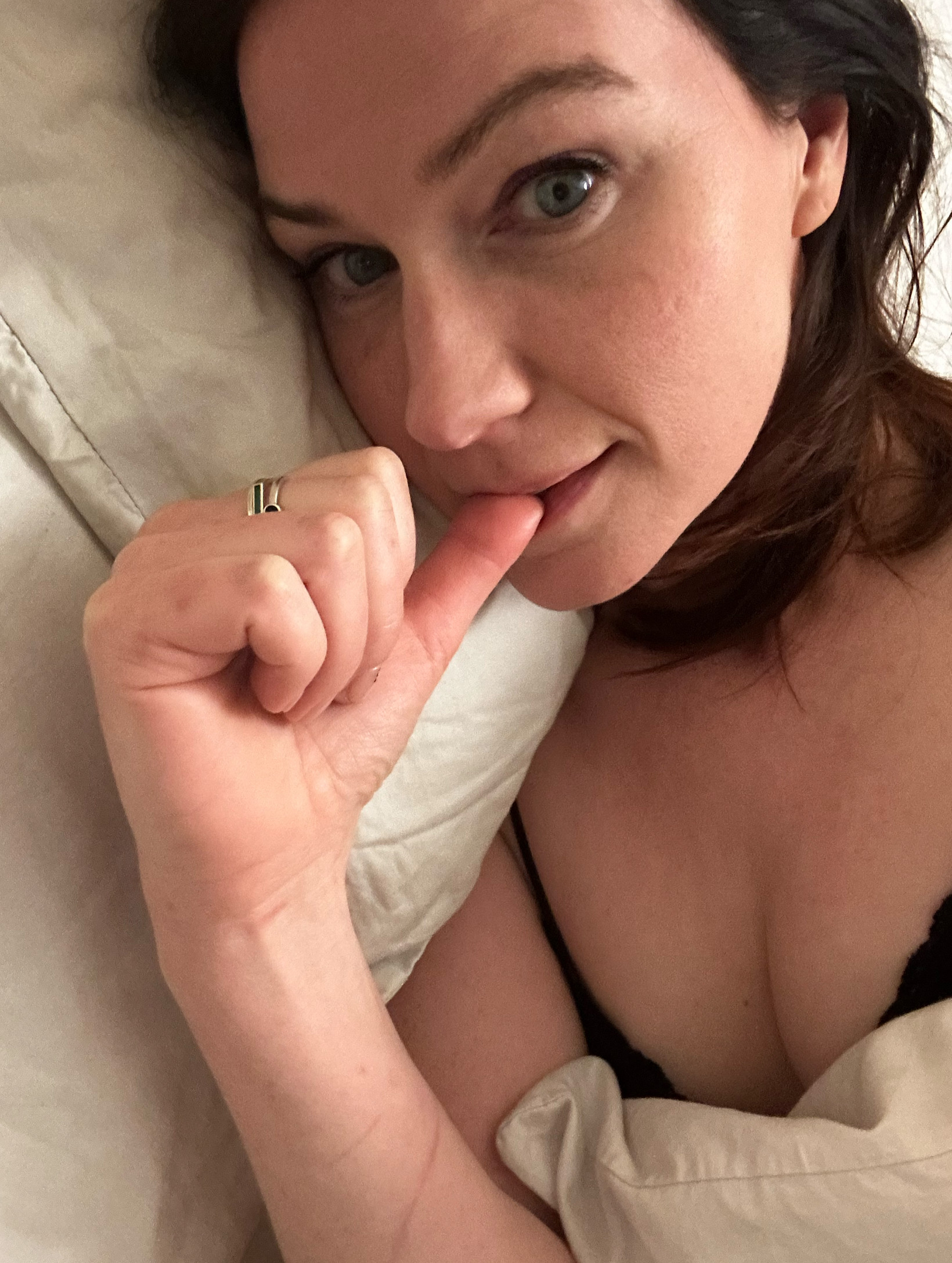 amateur photo 1749886557