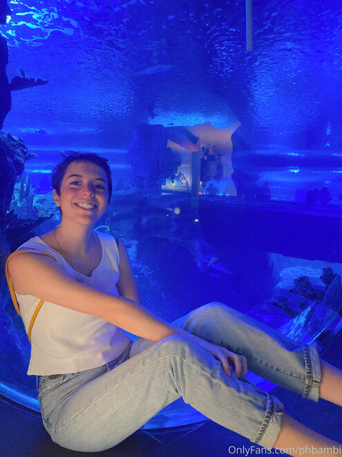 Pics by @onlyforfan_online(2051)