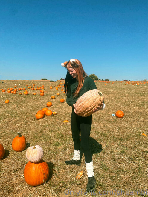 Pics by @onlyforfan_online(2125)