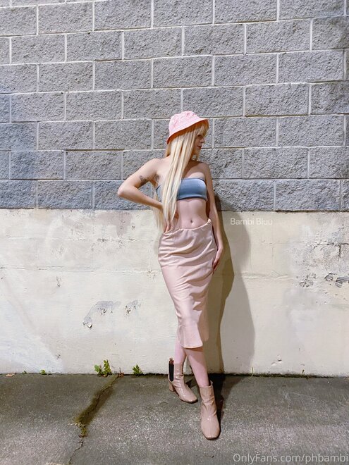 Pics by @onlyforfan_online(2248)