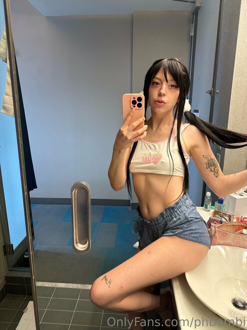 Pics by @onlyforfan_online(2485)