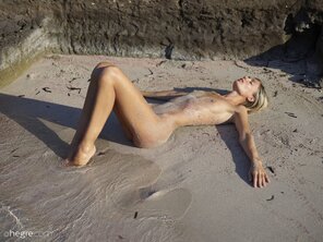 amateur photo francy-nude-paradise-13-14000px