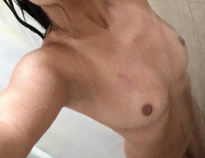 amateur pic Get in the shower with me 18[f]