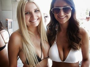 amateur pic Two stacked friends.